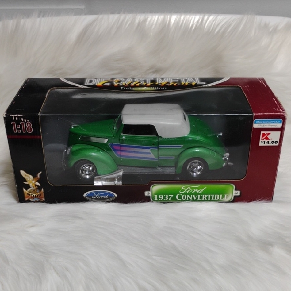 1937 Ford Convertible Die-Cast Metal Collection Deluxe Edition Car